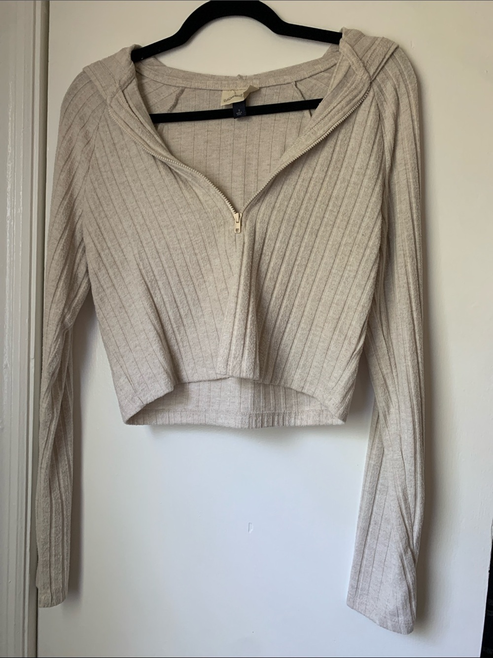 Universal Thread Beige Ribbed Cropped Hoodie